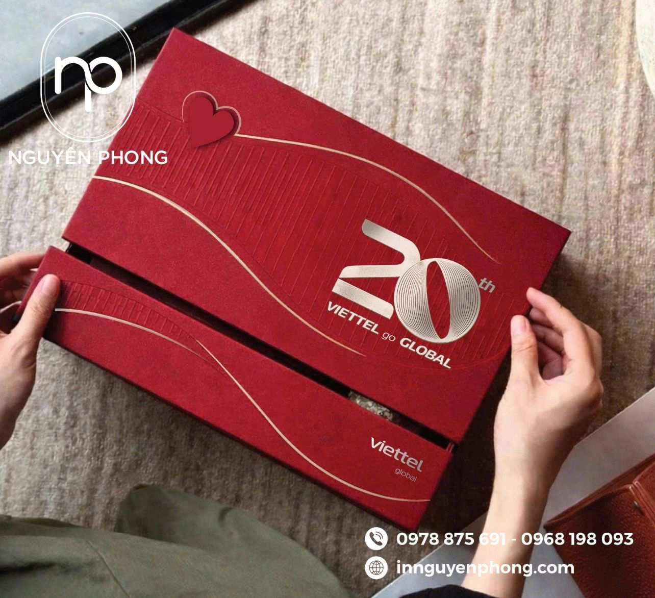 Mẫu in hộp cứng quà tặng doanh nghiệp thương hiệu 